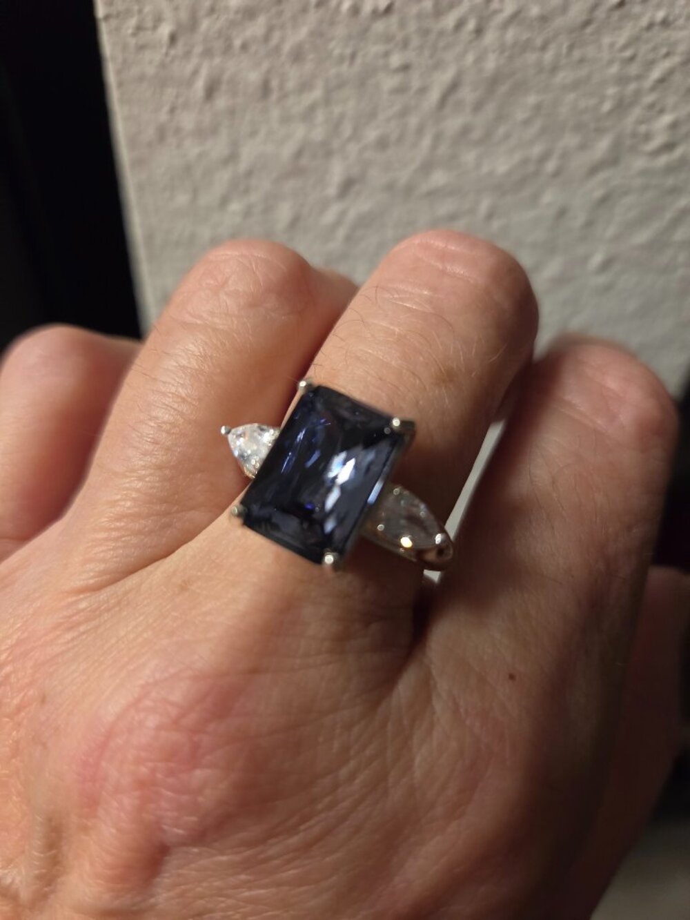 Stunning ring blue stone with diamond looking cubic zirconia